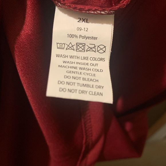 Never worn tank top - Picture 2 of 2